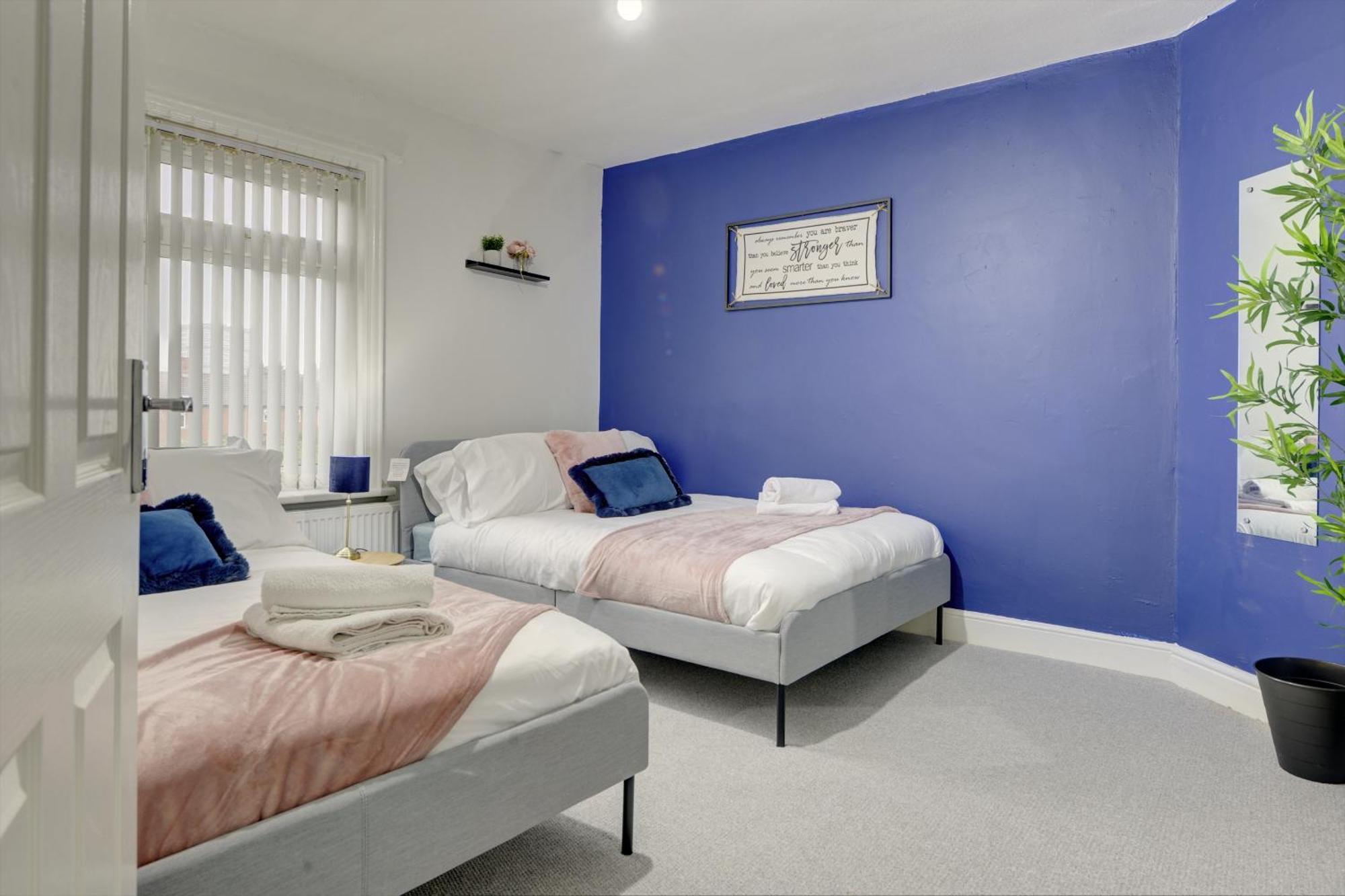 Stunning And Lovely 3 Bed House - Catch 22 Coventry Exterior foto