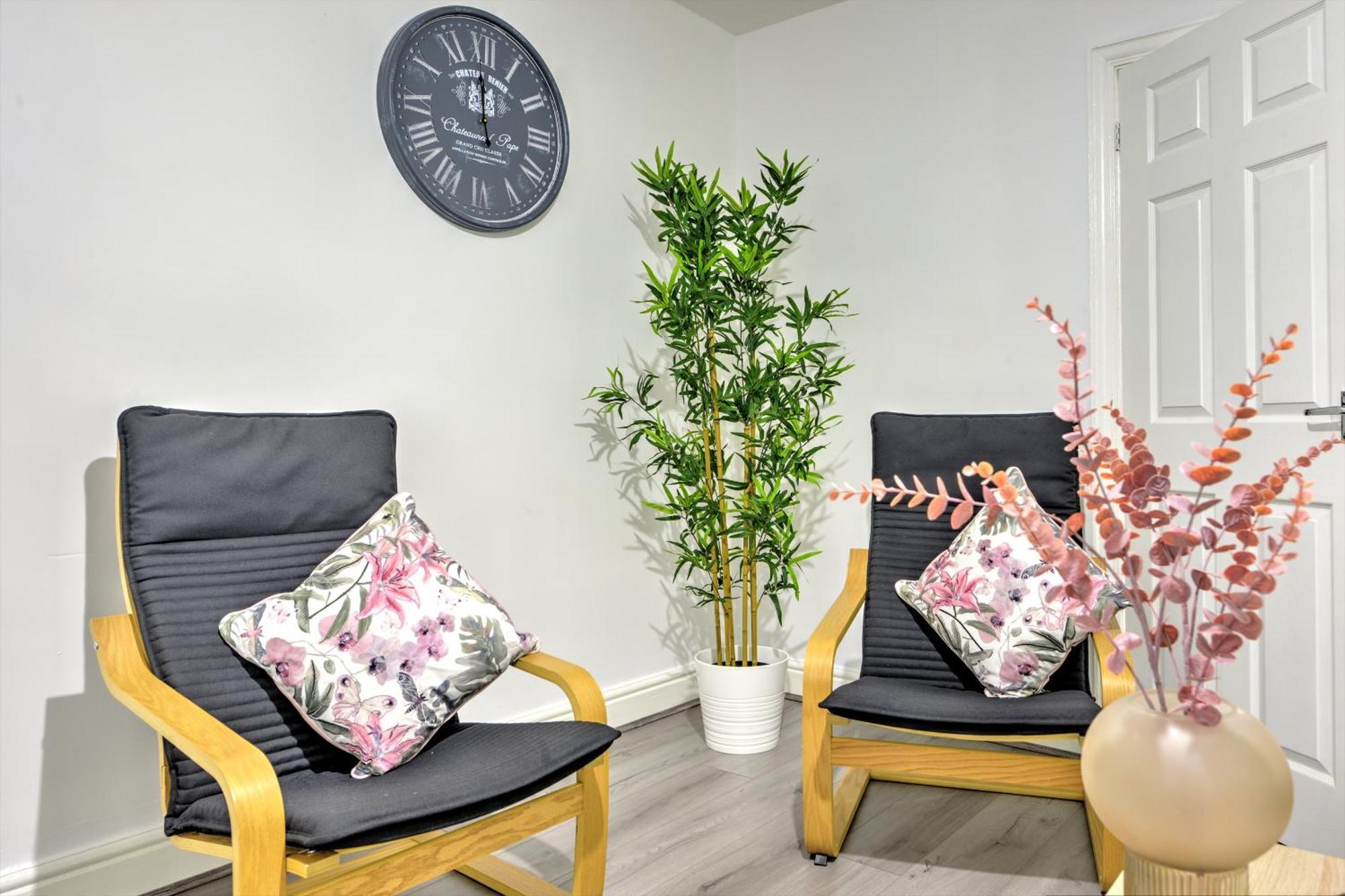 Stunning And Lovely 3 Bed House - Catch 22 Coventry Exterior foto