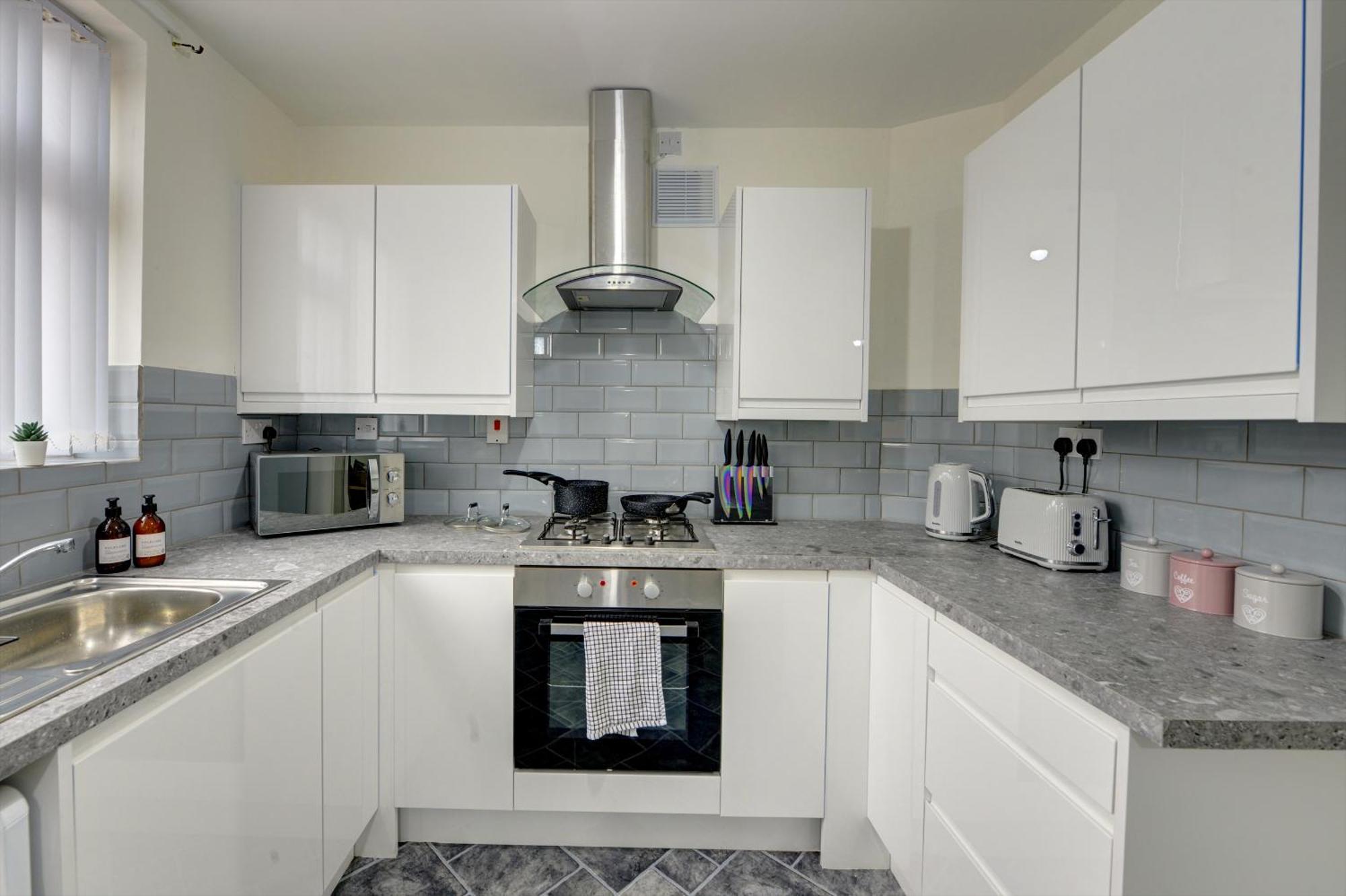 Stunning And Lovely 3 Bed House - Catch 22 Coventry Exterior foto