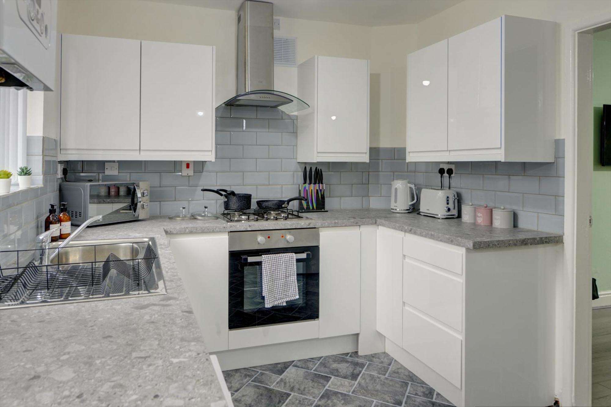 Stunning And Lovely 3 Bed House - Catch 22 Coventry Exterior foto